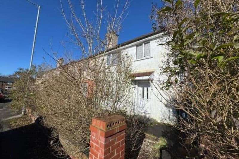 3 bed Terraced House For Auction