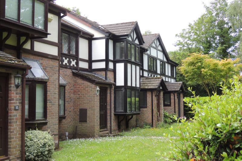 2 bed Terraced House For Auction