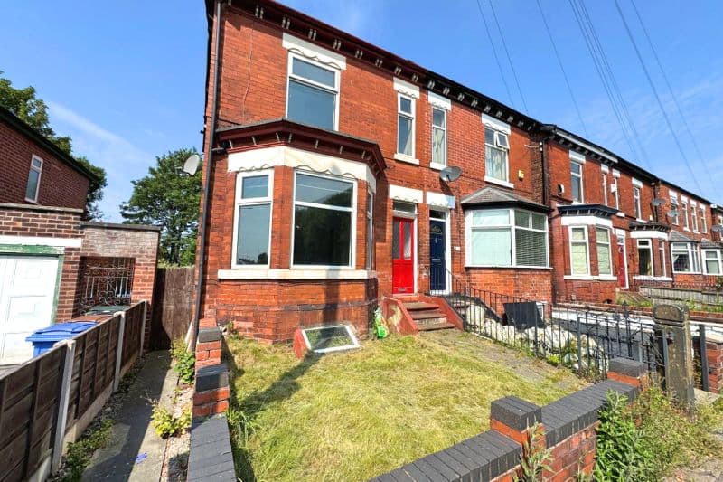 3 bed Semi-Detached House For Auction