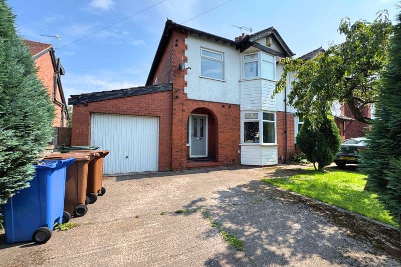 3 bed Semi-Detached House For Auction
