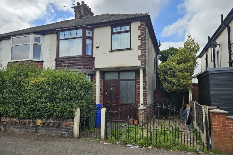 3 bed Semi-Detached House For Auction