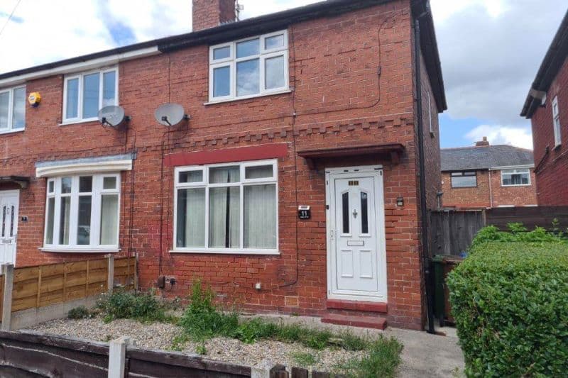 3 bed End Terrace House For Auction