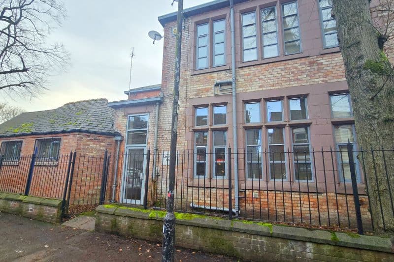 1 bed Apartment For Auction
