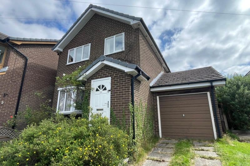 3 bed Detached House For Auction