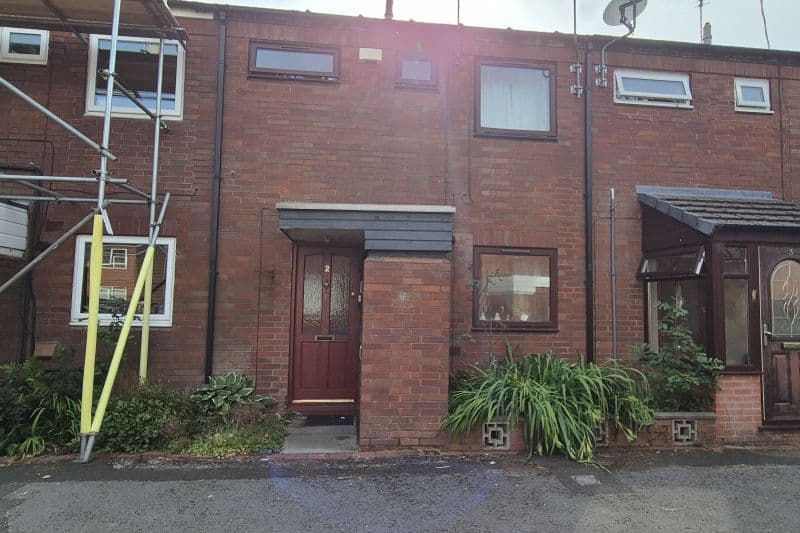 3 bed Terraced House For Auction
