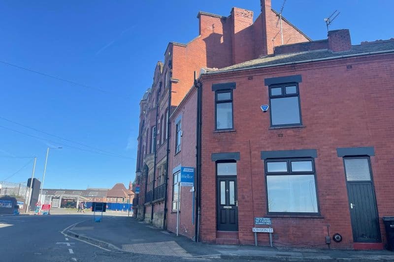 4 bed End Terrace House For Auction