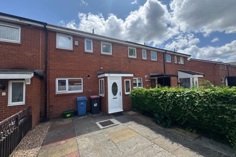 3 bed Terraced House For Auction