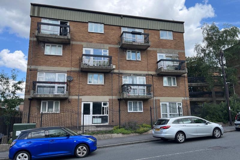 1 bed Flat For Auction