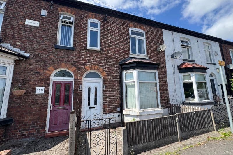 3 bed Terraced House For Auction