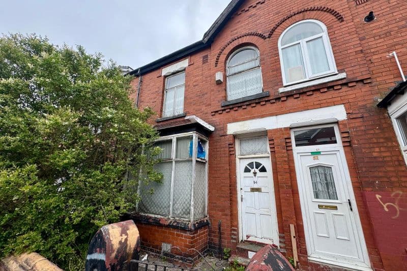 3 bed Terraced House For Auction