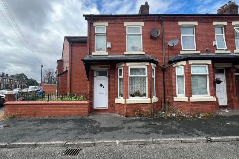 2 bed End Terrace House For Auction