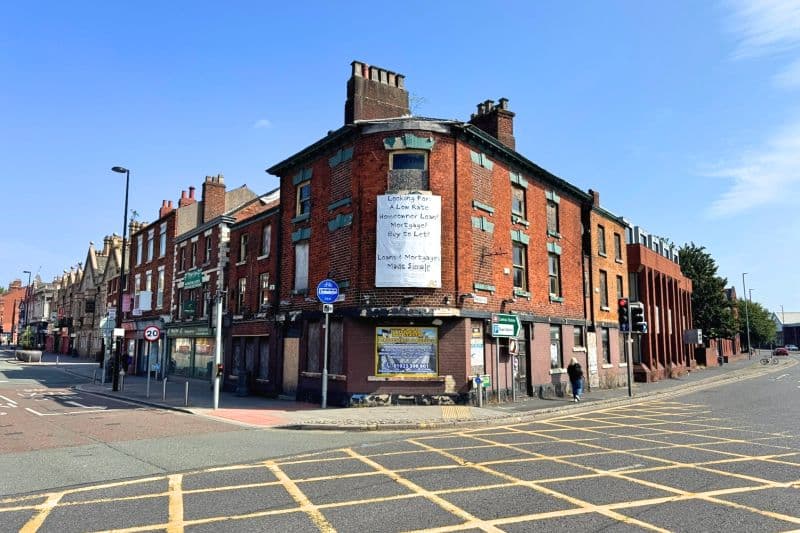 15 bed Mixed Use Commercial For Auction