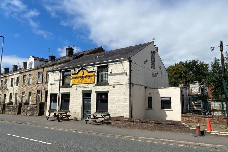 2 bed Pub Commercial For Auction