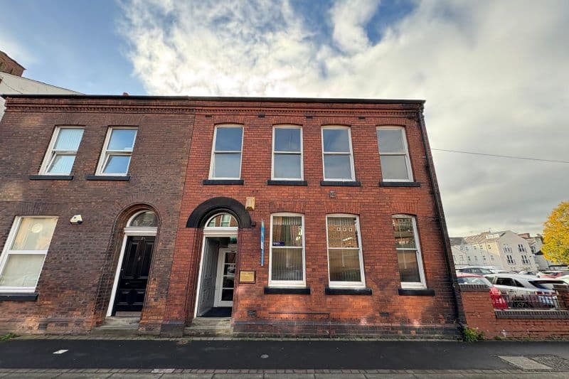 Office Commercial For Auction