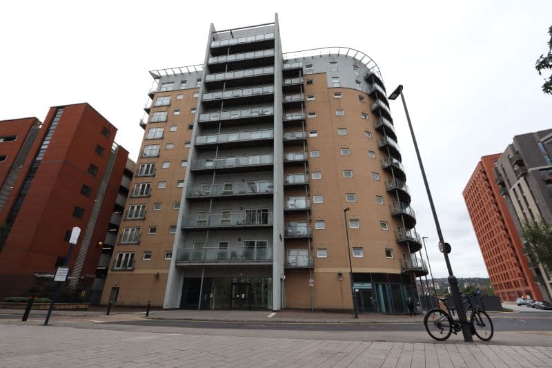 1 bed Apartment For Auction