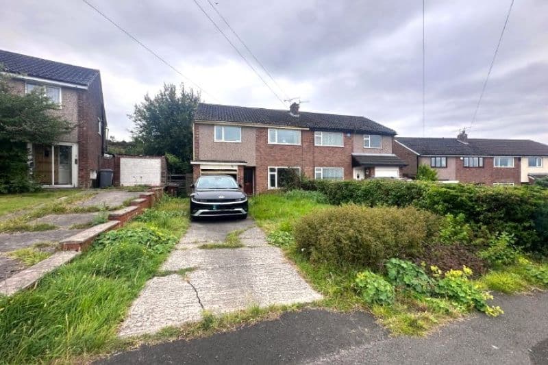3 bed Semi-Detached House For Auction