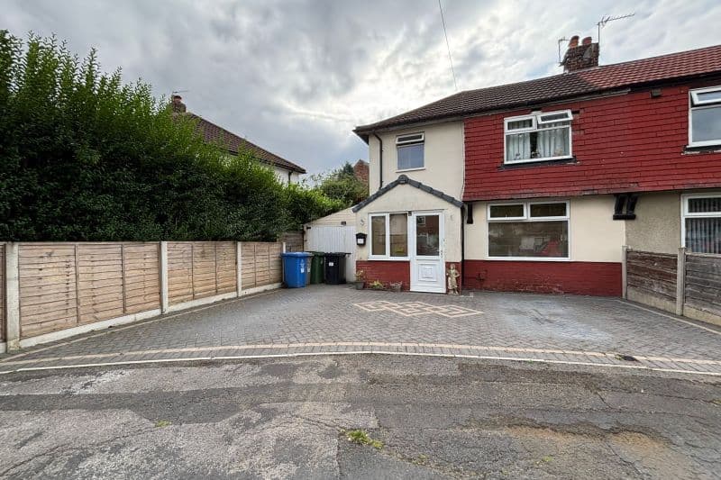 3 bed Semi-Detached House For Auction