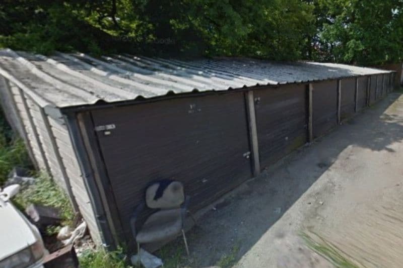 Garage Commercial For Auction