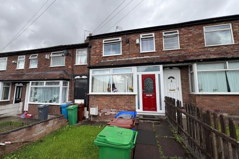 3 bed Terraced House For Auction