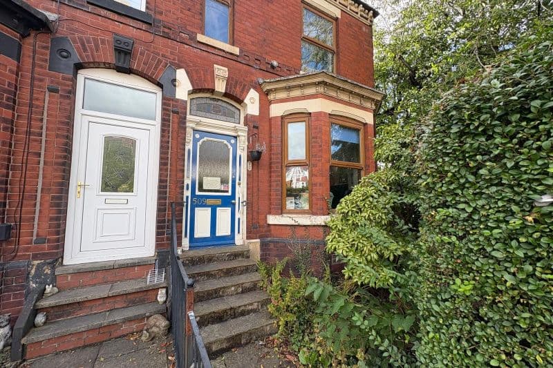 3 bed End Terrace House For Auction