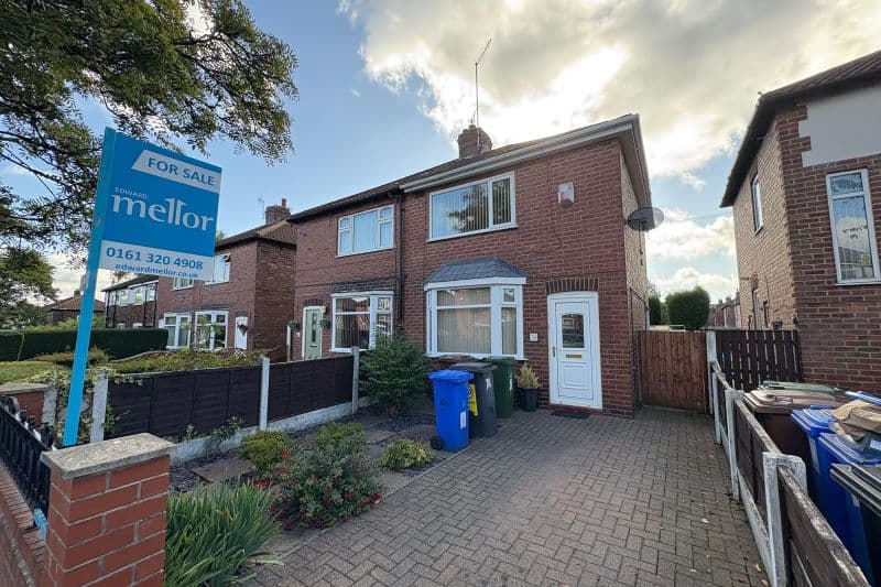 2 bed Semi-Detached House For Auction