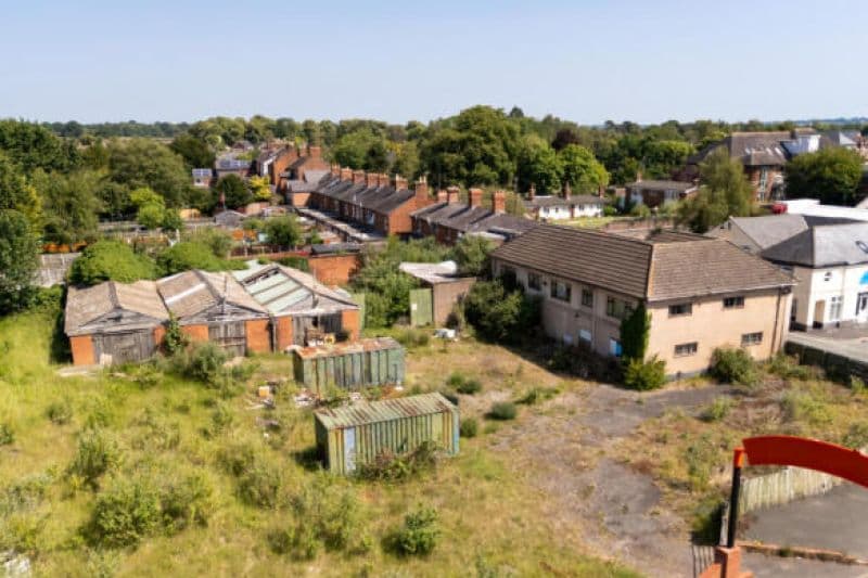 Mixed Use Commercial For Auction