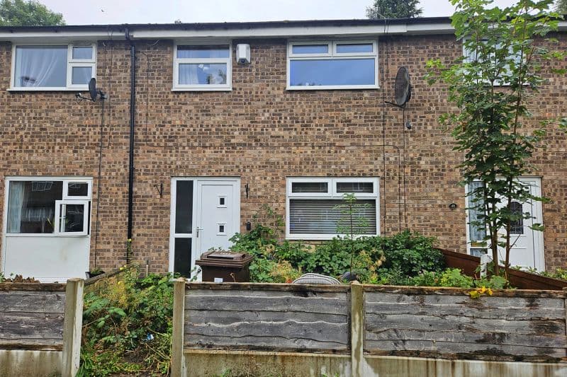 3 bed Terraced House For Auction