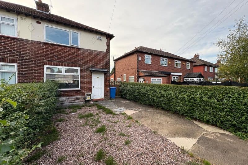 2 bed Semi-Detached House For Auction