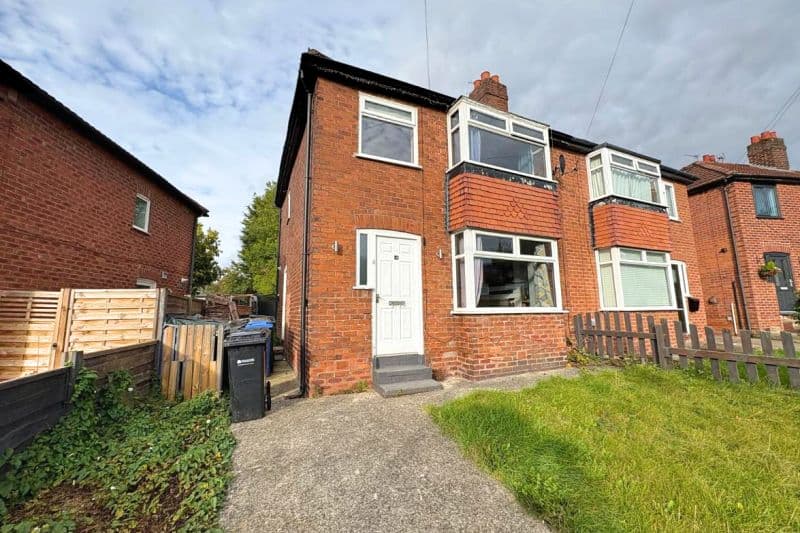 3 bed Semi-Detached House For Auction