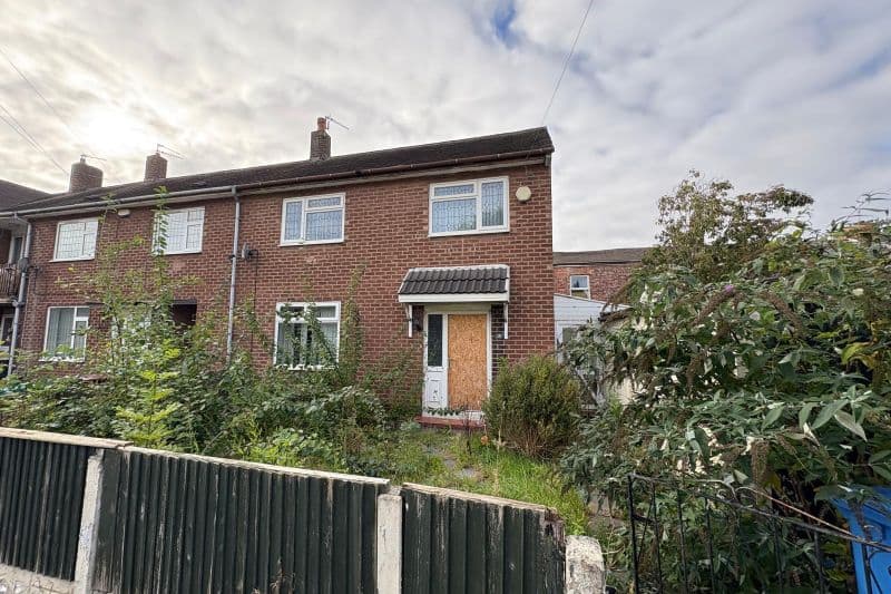 3 bed End Terrace House For Auction