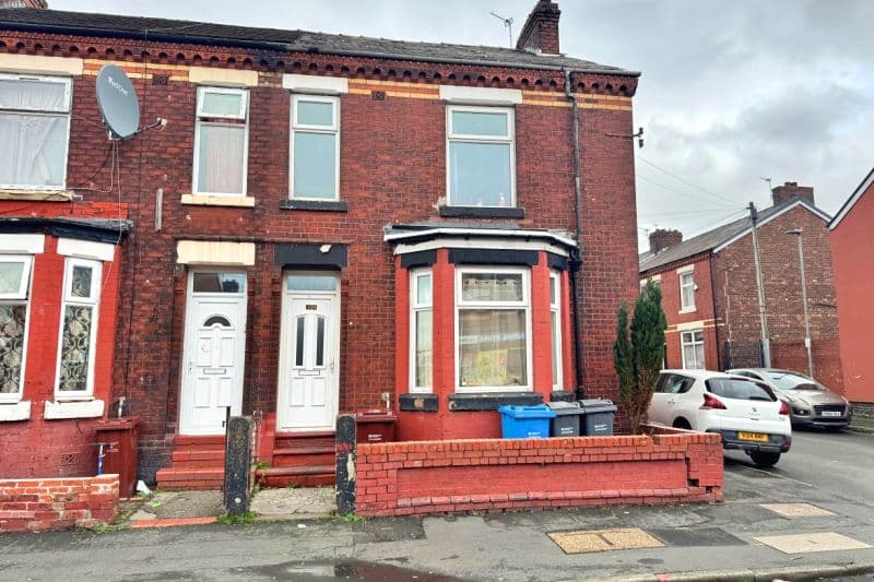 3 bed Terraced House For Auction