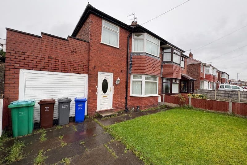 3 bed Semi-Detached House For Auction