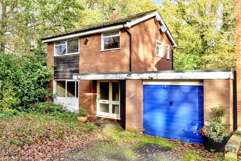 3 bed Linked Detached House For Auction