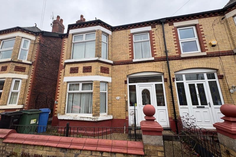 4 bed Semi-Detached House For Auction
