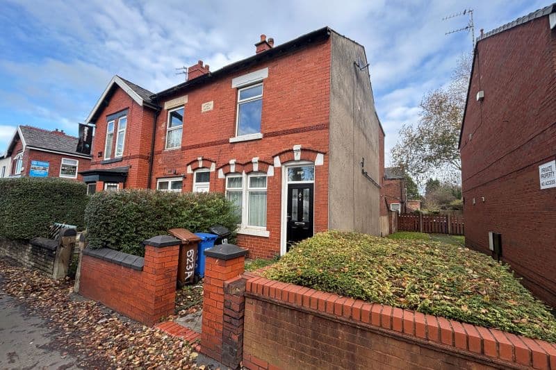 2 bed End Terrace House For Auction