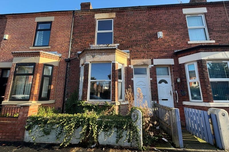 3 bed Terraced House For Auction