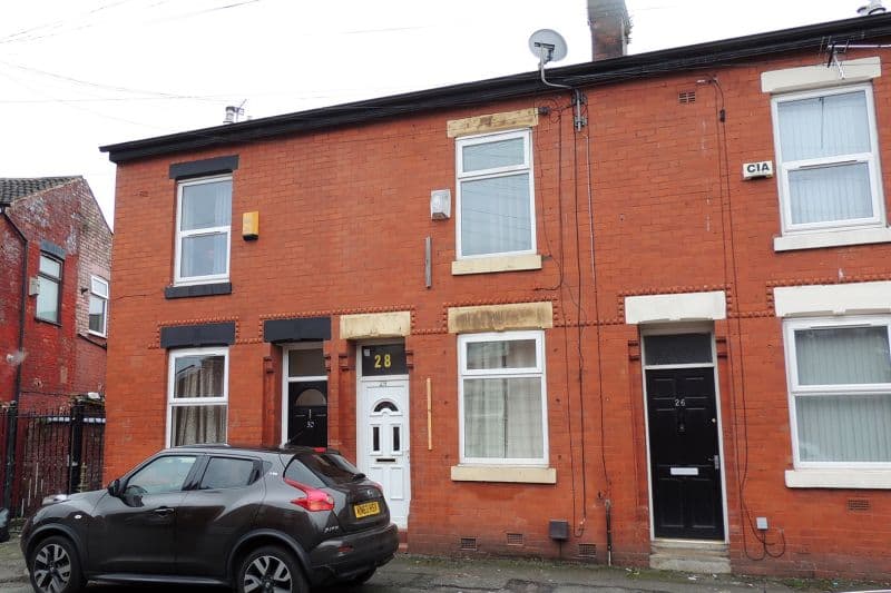 2 bed Terraced House For Auction