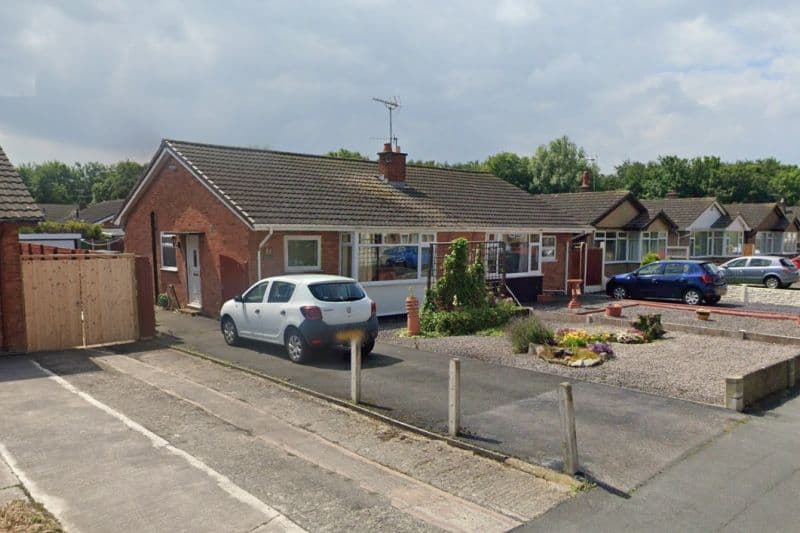 2 bed Semi-Detached Bungalow For Auction