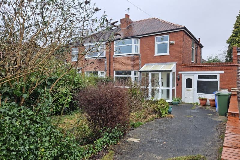 3 bed Semi-Detached House For Auction