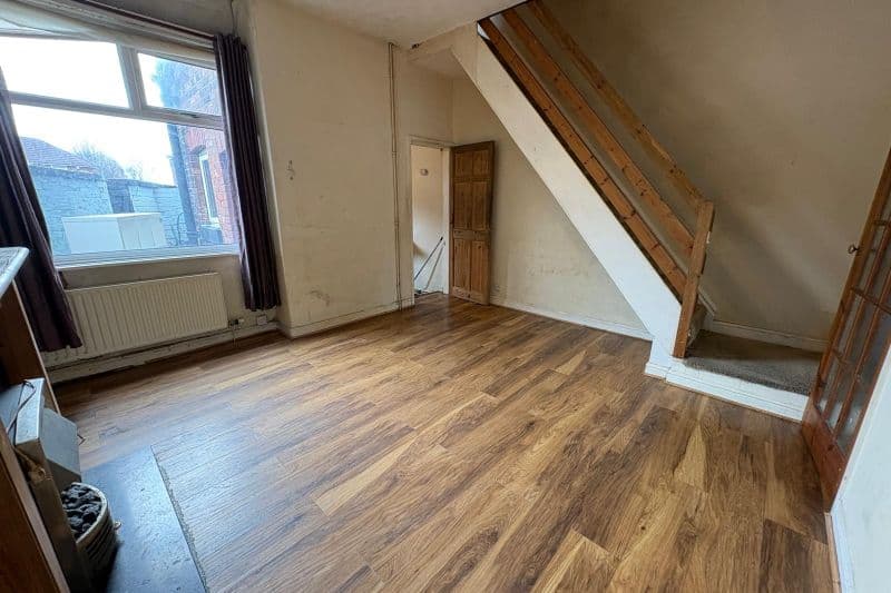 3 bed End Terrace House For Auction