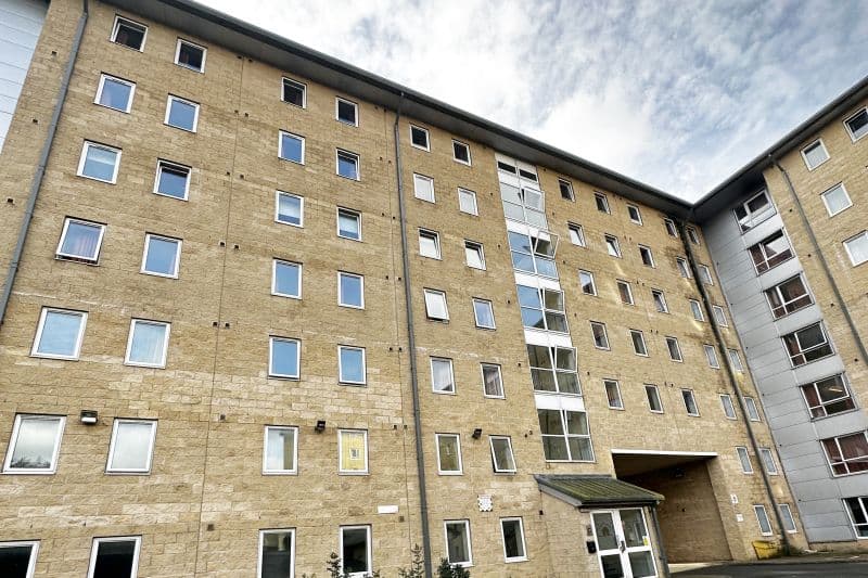 1 bed Flat For Auction