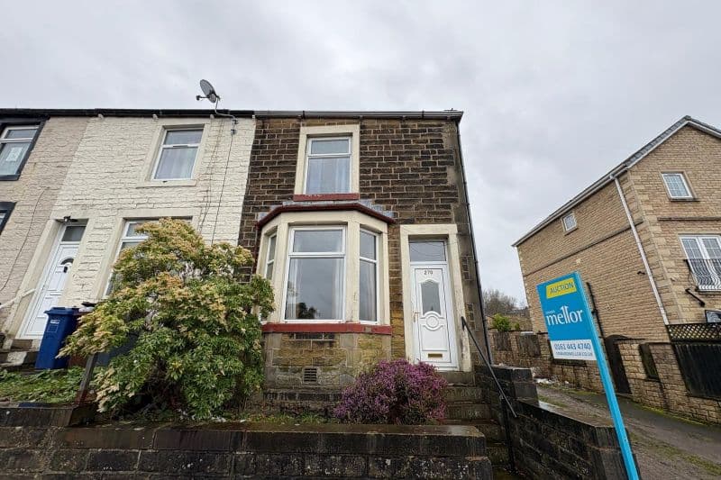 3 bed End Terrace House For Auction