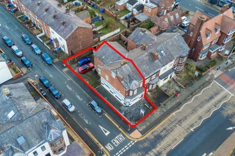 3 bed End Terrace House For Auction