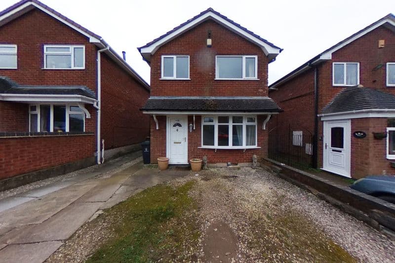 3 bed Detached House For Auction