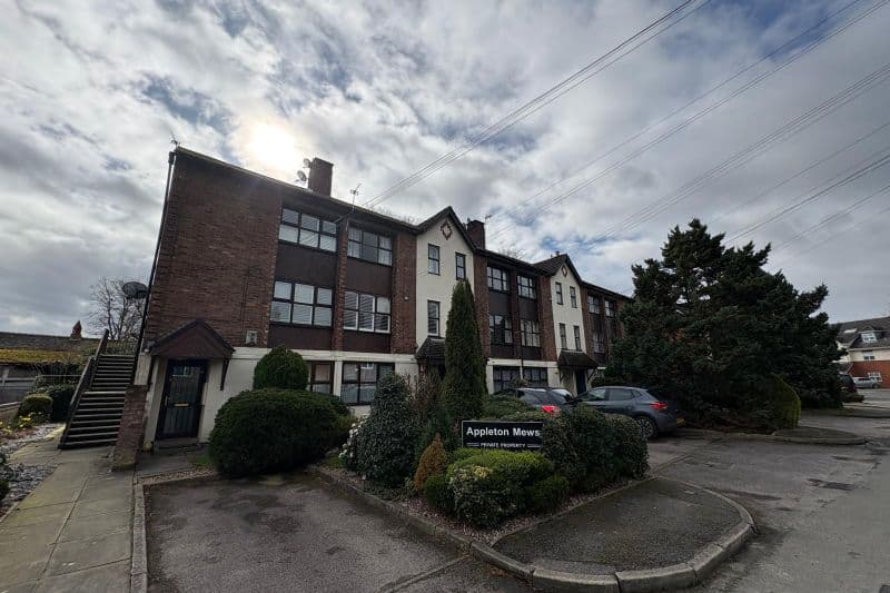 2 bed Apartment For Auction