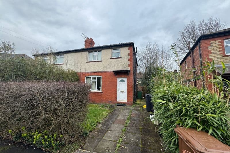 3 bed Semi-Detached House For Auction