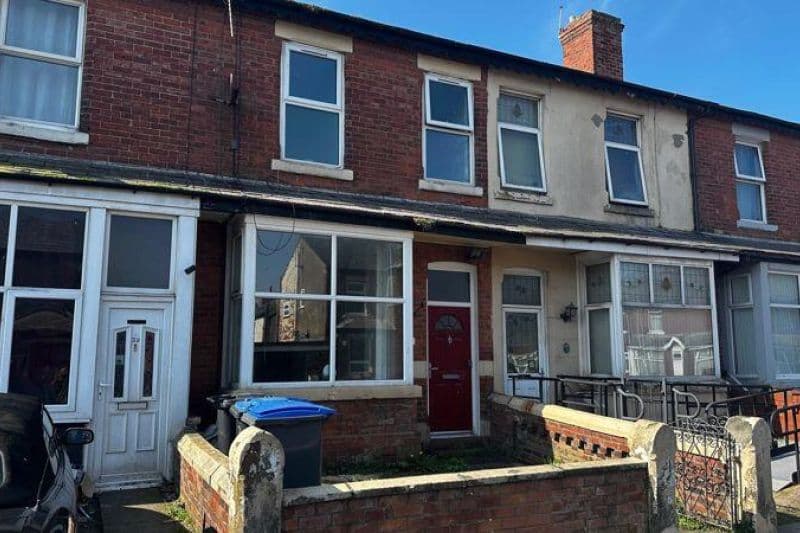 3 bed Terraced House For Auction