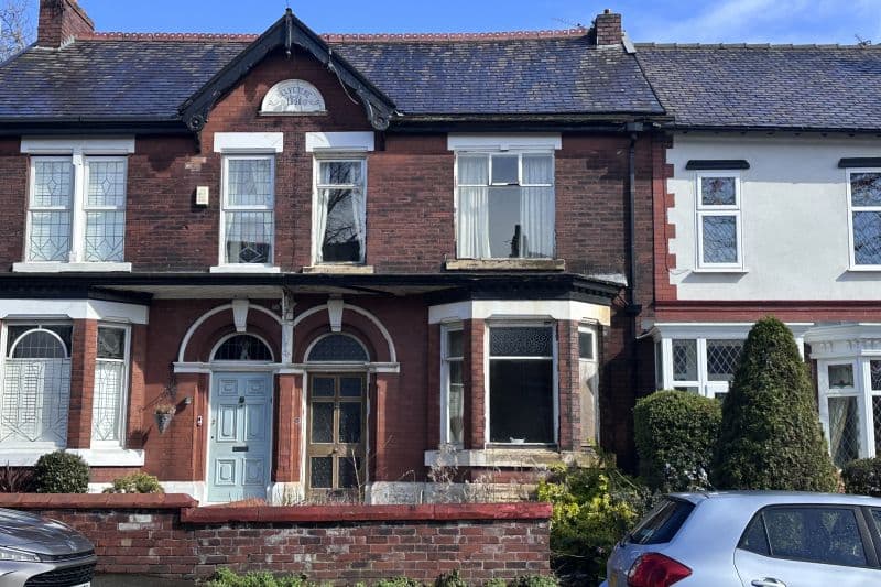3 bed Terraced House For Auction