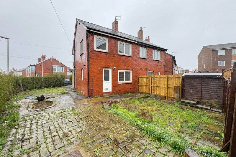 3 bed Semi-Detached House For Auction