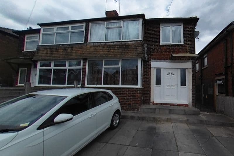 3 bed Semi-Detached House For Auction